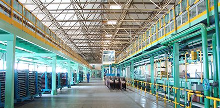 من خلال ثلاثة تجديدات تقنية ، زادت الطاقة الإنتاجية السنوية للإطارات من 350.000 مجموعة إلى مليون مجموعة.